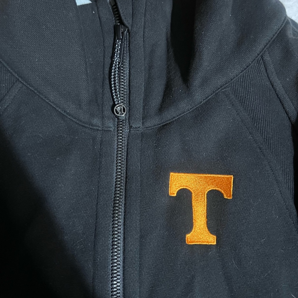 NWT SOLD OUT lululemon x TENNESSEE Scuba Oversized Funnel Neck Half-Zip - Picture 3 of 4